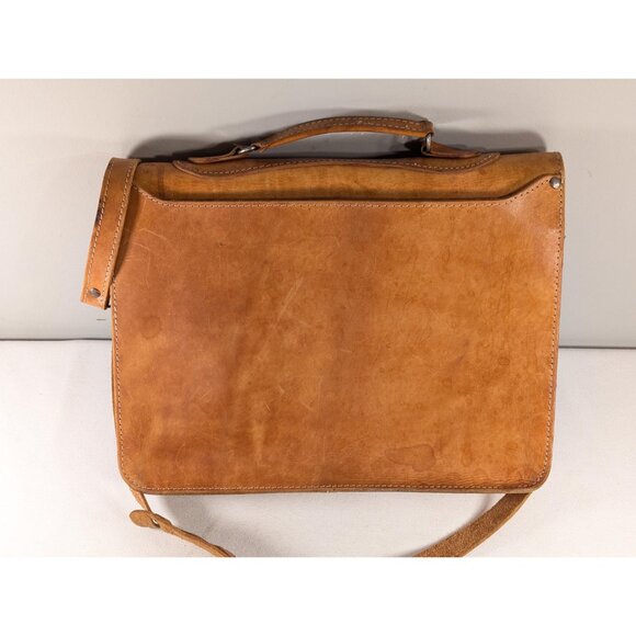 Vintage caramel brown saddle leather messenger bag, smaller laptop bag - Picture 3 of 9